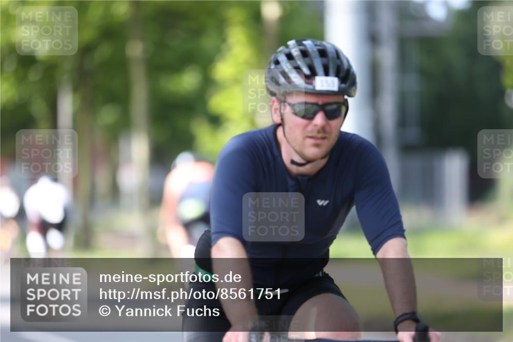 10.08.2025 - GEWOBA Citytriathlon Bremen Yannick Fuchs http://msf.ph/oto/8561751 10.08.2025 14:23:44 Radfahren 128, 158, 205, 234, 250 meine-sportfotos.de