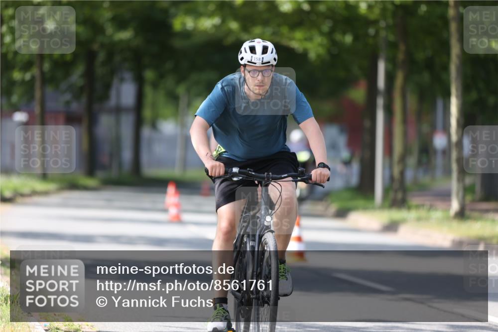 10.08.2025 - GEWOBA Citytriathlon Bremen Yannick Fuchs http://msf.ph/oto/8561761 10.08.2025 14:23:51 Radfahren 128, 158, 205, 221, 234 meine-sportfotos.de