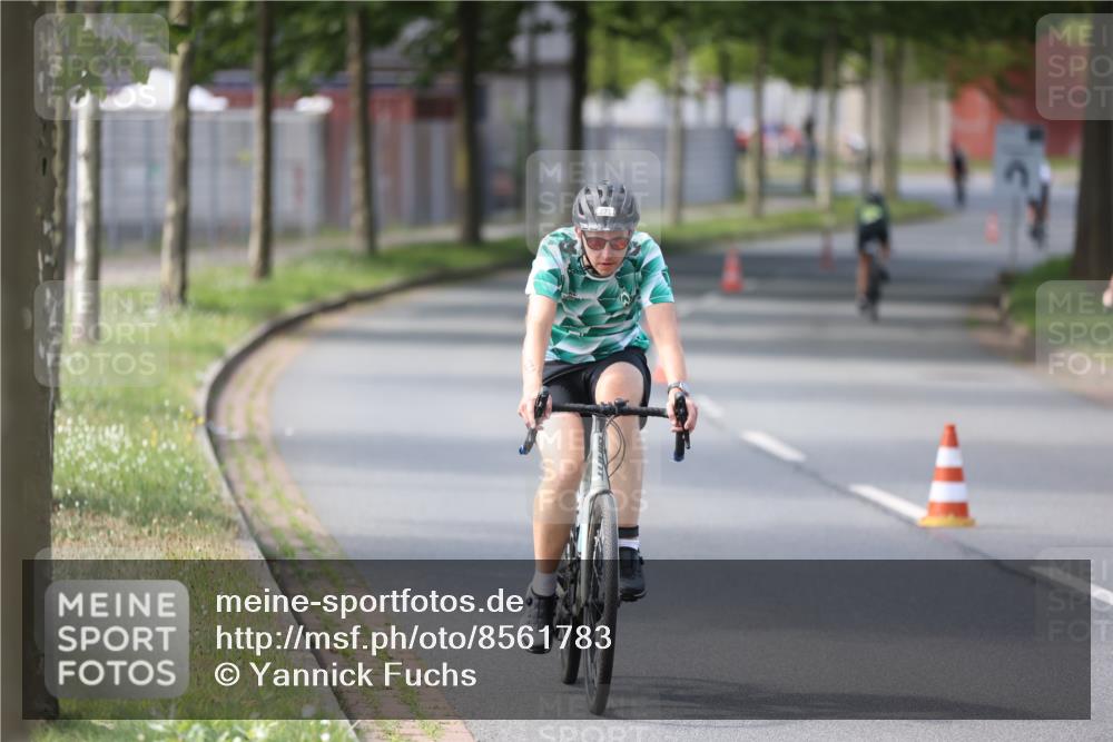 10.08.2025 - GEWOBA Citytriathlon Bremen Yannick Fuchs http://msf.ph/oto/8561783 10.08.2025 14:24:03 Radfahren 221 meine-sportfotos.de