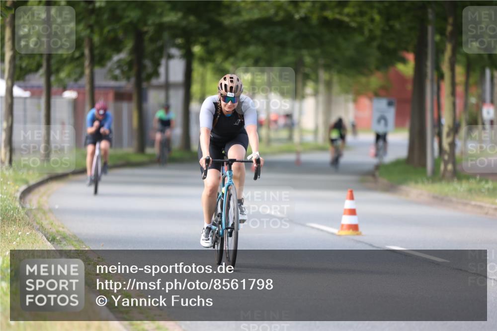 10.08.2025 - GEWOBA Citytriathlon Bremen Yannick Fuchs http://msf.ph/oto/8561798 10.08.2025 14:24:18 Radfahren 169, 436, 474 meine-sportfotos.de