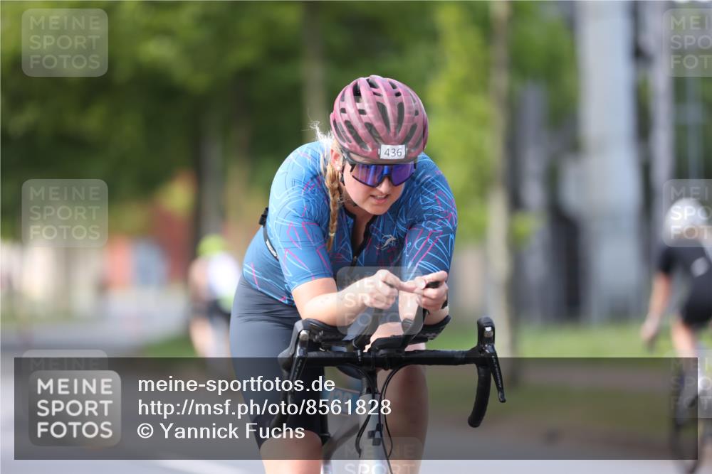 10.08.2025 - GEWOBA Citytriathlon Bremen Yannick Fuchs http://msf.ph/oto/8561828 10.08.2025 14:24:22 Radfahren 169, 436, 474 meine-sportfotos.de