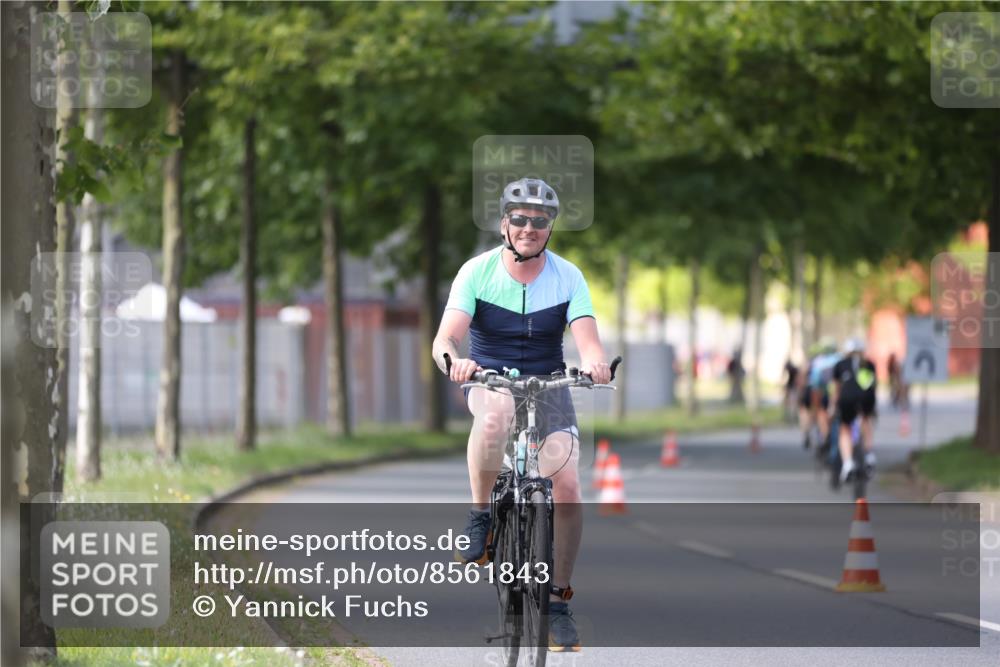 10.08.2025 - GEWOBA Citytriathlon Bremen Yannick Fuchs http://msf.ph/oto/8561843 10.08.2025 14:24:26 Radfahren 3, 169, 436, 474 meine-sportfotos.de