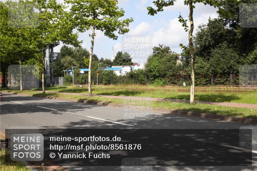 10.08.2025 - GEWOBA Citytriathlon Bremen Yannick Fuchs http://msf.ph/oto/8561876 10.08.2025 12:21:26 Radfahren 555, 618, 761, 785, 913, 949, 975, 1002 meine-sportfotos.de