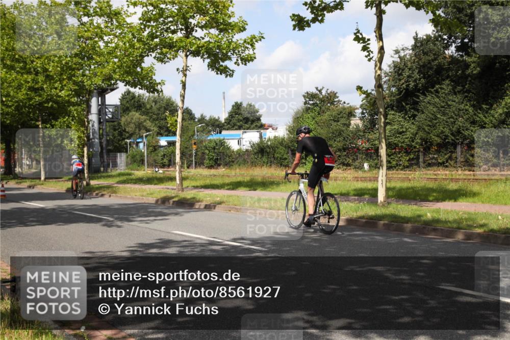 10.08.2025 - GEWOBA Citytriathlon Bremen Yannick Fuchs http://msf.ph/oto/8561927 10.08.2025 12:21:36 Radfahren 618, 761, 923, 949 meine-sportfotos.de