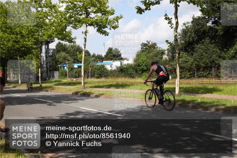 10.08.2025 - GEWOBA Citytriathlon Bremen Yannick Fuchs http://msf.ph/oto/8561940 10.08.2025 12:21:38 Radfahren 618, 923, 949 meine-sportfotos.de