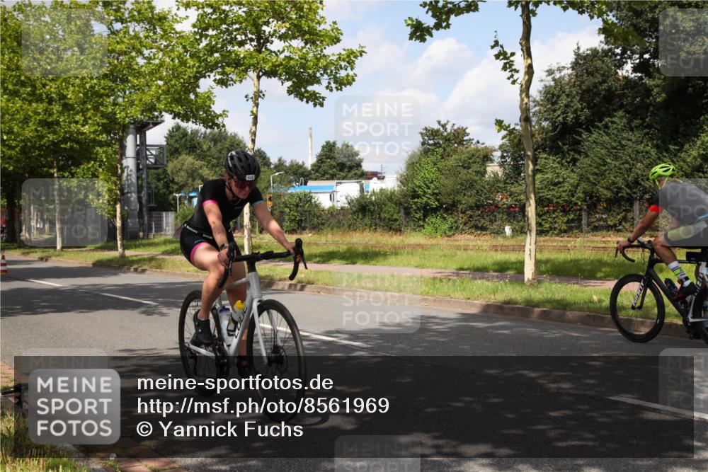 10.08.2025 - GEWOBA Citytriathlon Bremen Yannick Fuchs http://msf.ph/oto/8561969 10.08.2025 12:22:44 Radfahren 580, 634, 658, 665, 690, 714, 729, 803, 870, 910, 926 meine-sportfotos.de