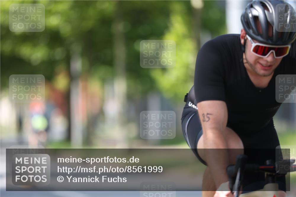 10.08.2025 - GEWOBA Citytriathlon Bremen Yannick Fuchs http://msf.ph/oto/8561999 10.08.2025 14:25:16 Radfahren 49, 85, 166, 202, 208, 235, 267, 270, 323, 326, 336, 462, 479 meine-sportfotos.de