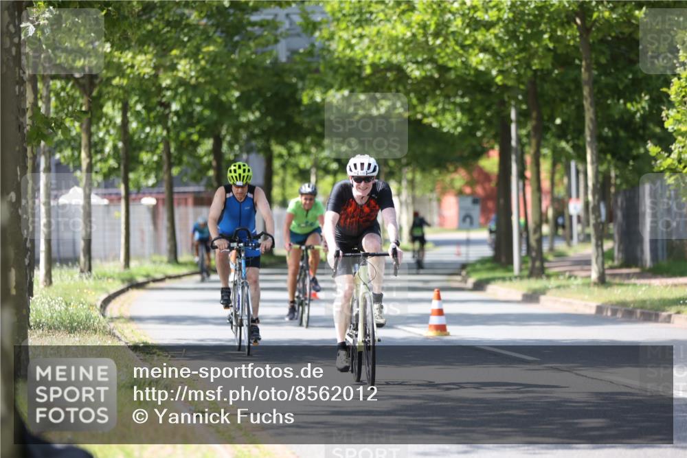 10.08.2025 - GEWOBA Citytriathlon Bremen Yannick Fuchs http://msf.ph/oto/8562012 10.08.2025 14:25:19 Radfahren 49, 85, 208, 267, 270, 323, 326, 336, 462, 479 meine-sportfotos.de