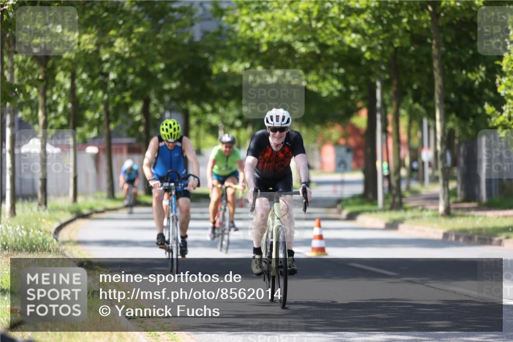 10.08.2025 - GEWOBA Citytriathlon Bremen Yannick Fuchs http://msf.ph/oto/8562014 10.08.2025 14:25:20 Radfahren 49, 85, 208, 267, 270, 323, 326, 336, 462, 479 meine-sportfotos.de