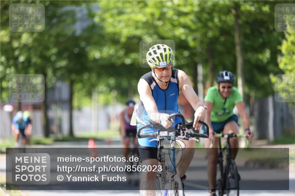 10.08.2025 - GEWOBA Citytriathlon Bremen Yannick Fuchs http://msf.ph/oto/8562023 10.08.2025 14:25:21 Radfahren 49, 85, 208, 267, 270, 323, 326, 336, 462, 479 meine-sportfotos.de