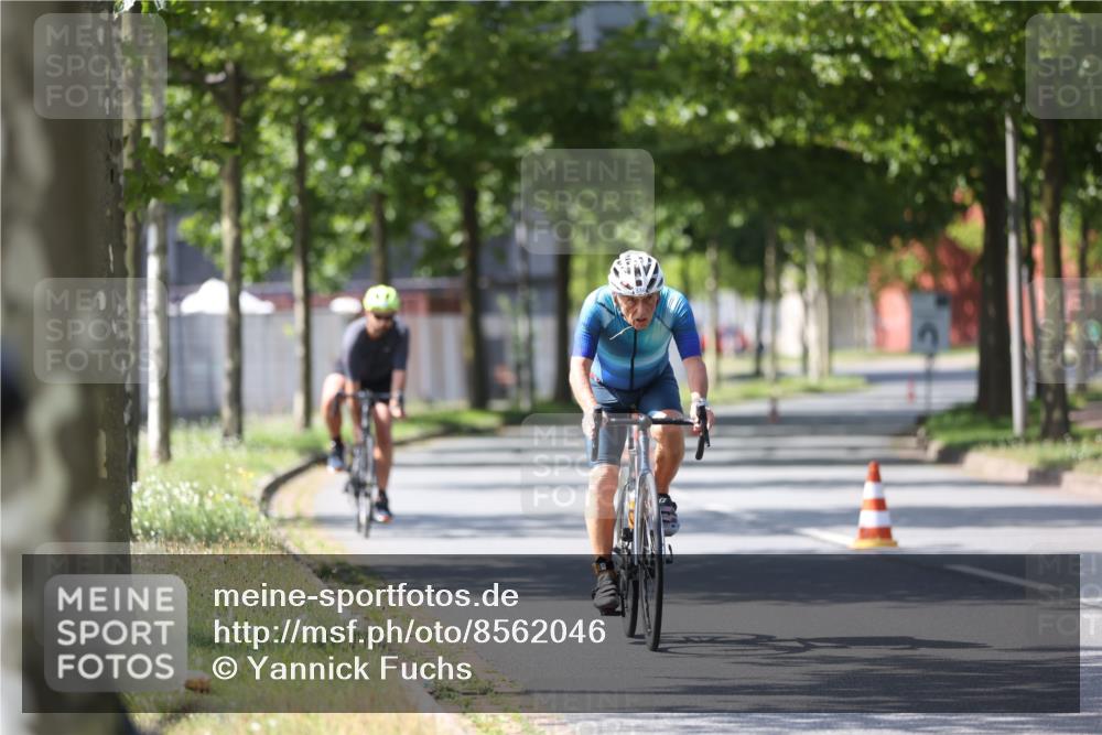 10.08.2025 - GEWOBA Citytriathlon Bremen Yannick Fuchs http://msf.ph/oto/8562046 10.08.2025 14:25:24 Radfahren 49, 85, 208, 267, 270, 323, 326, 336, 462, 479 meine-sportfotos.de
