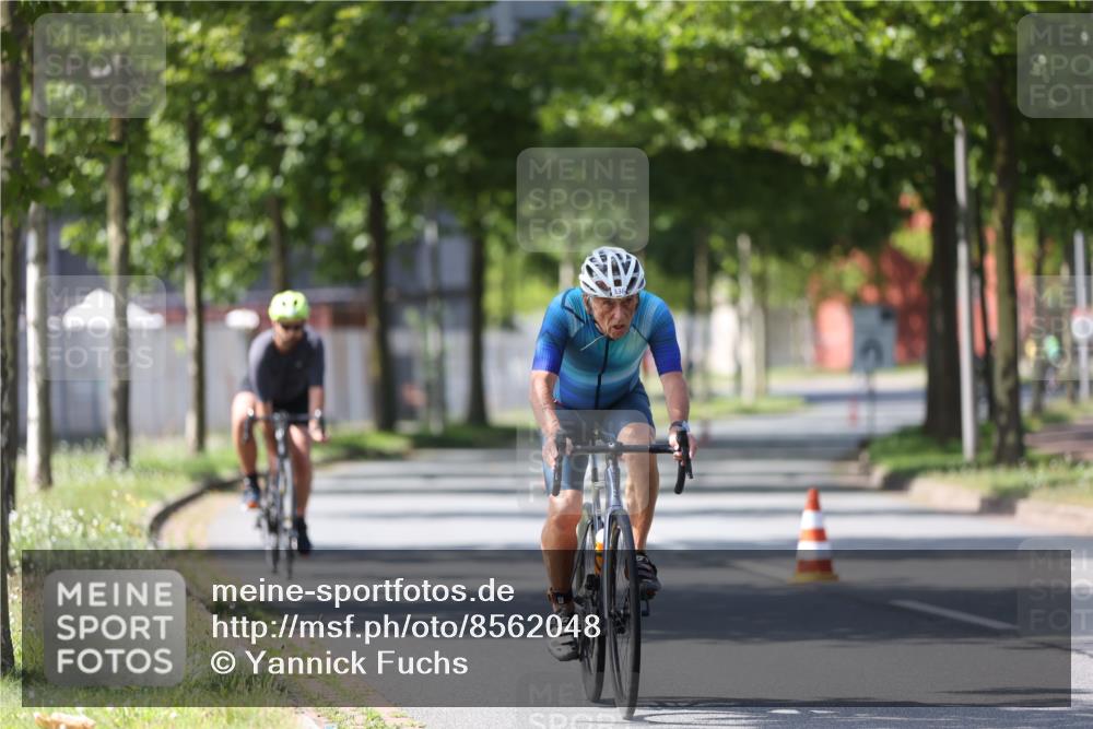 10.08.2025 - GEWOBA Citytriathlon Bremen Yannick Fuchs http://msf.ph/oto/8562048 10.08.2025 14:25:24 Radfahren 49, 85, 208, 267, 270, 323, 326, 336, 462, 479 meine-sportfotos.de