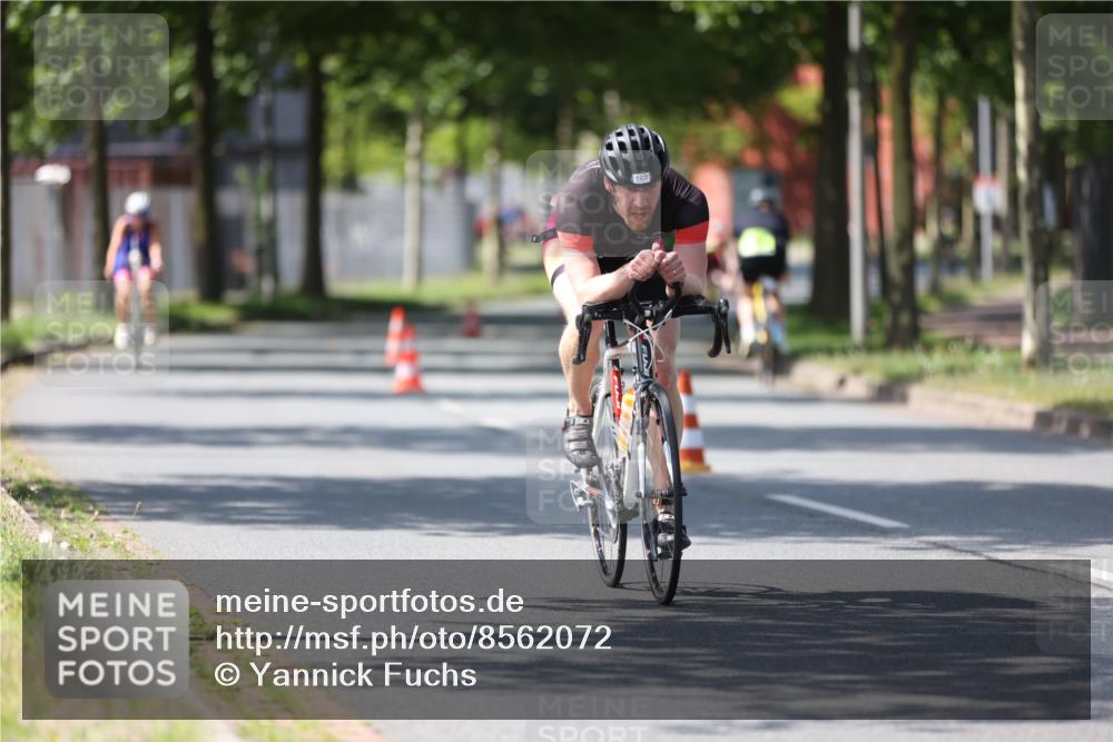 10.08.2025 - GEWOBA Citytriathlon Bremen Yannick Fuchs http://msf.ph/oto/8562072 10.08.2025 14:25:46 Radfahren 167, 446, 499 meine-sportfotos.de