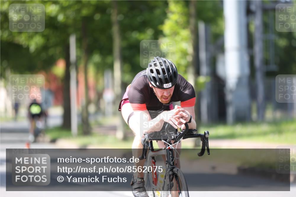10.08.2025 - GEWOBA Citytriathlon Bremen Yannick Fuchs http://msf.ph/oto/8562075 10.08.2025 14:25:46 Radfahren 167, 446, 499 meine-sportfotos.de