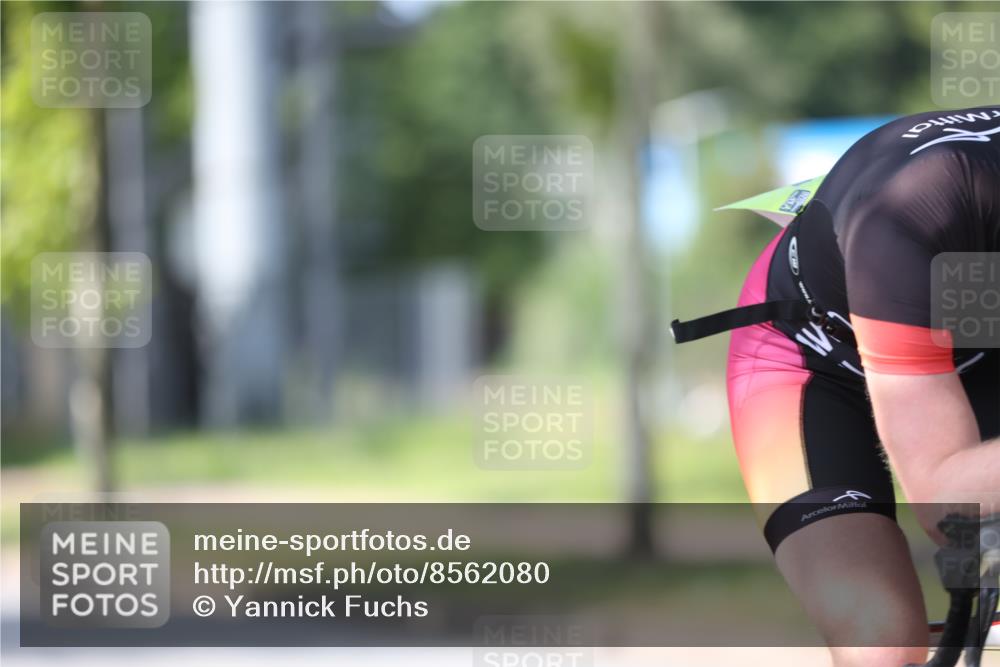 10.08.2025 - GEWOBA Citytriathlon Bremen Yannick Fuchs http://msf.ph/oto/8562080 10.08.2025 14:25:47 Radfahren 167, 446, 499 meine-sportfotos.de