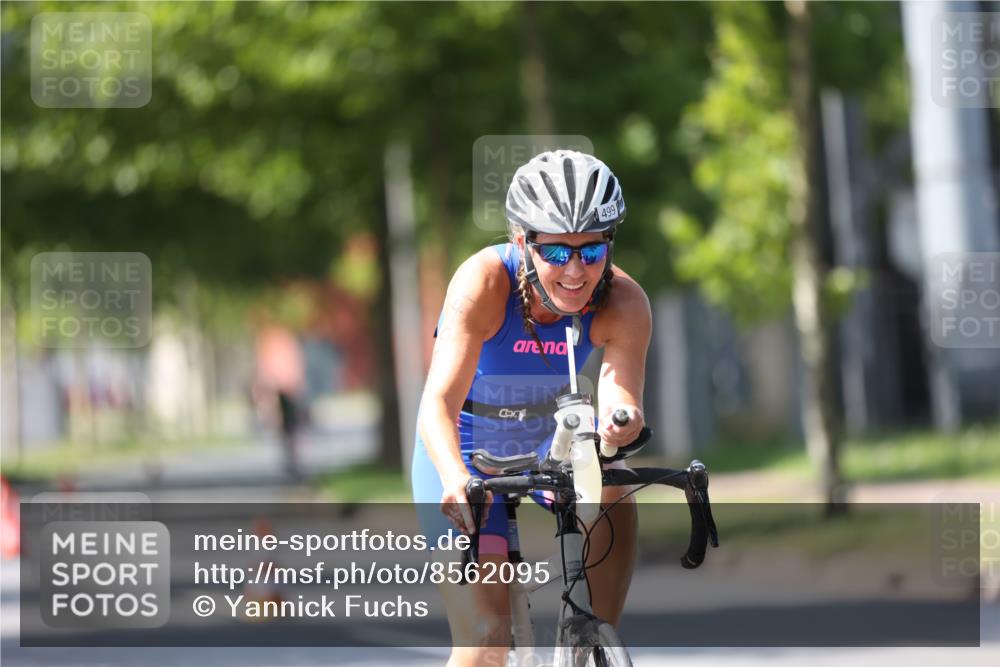 10.08.2025 - GEWOBA Citytriathlon Bremen Yannick Fuchs http://msf.ph/oto/8562095 10.08.2025 14:25:51 Radfahren 167, 181, 273, 331, 446, 499 meine-sportfotos.de