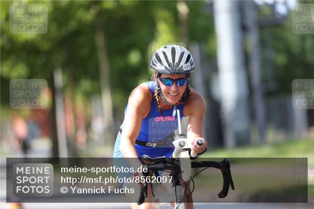 10.08.2025 - GEWOBA Citytriathlon Bremen Yannick Fuchs http://msf.ph/oto/8562097 10.08.2025 14:25:51 Radfahren 167, 181, 273, 331, 446, 499 meine-sportfotos.de