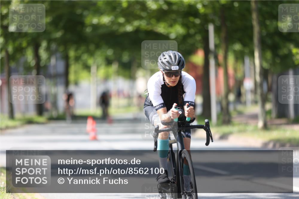 10.08.2025 - GEWOBA Citytriathlon Bremen Yannick Fuchs http://msf.ph/oto/8562100 10.08.2025 14:25:57 Radfahren 167, 181, 220, 273, 325, 331, 446, 499 meine-sportfotos.de