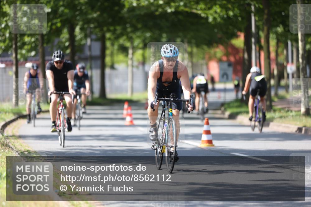 10.08.2025 - GEWOBA Citytriathlon Bremen Yannick Fuchs http://msf.ph/oto/8562112 10.08.2025 14:26:04 Radfahren 181, 220, 231, 273, 325, 331, 446 meine-sportfotos.de