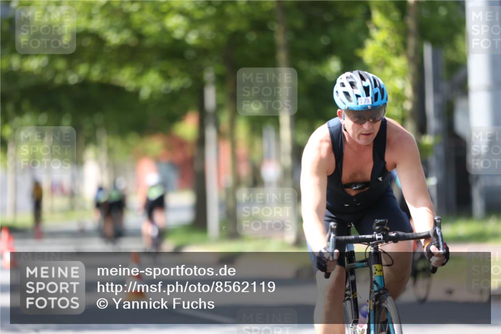 10.08.2025 - GEWOBA Citytriathlon Bremen Yannick Fuchs http://msf.ph/oto/8562119 10.08.2025 14:26:05 Radfahren 181, 220, 231, 273, 278, 325, 331, 446 meine-sportfotos.de