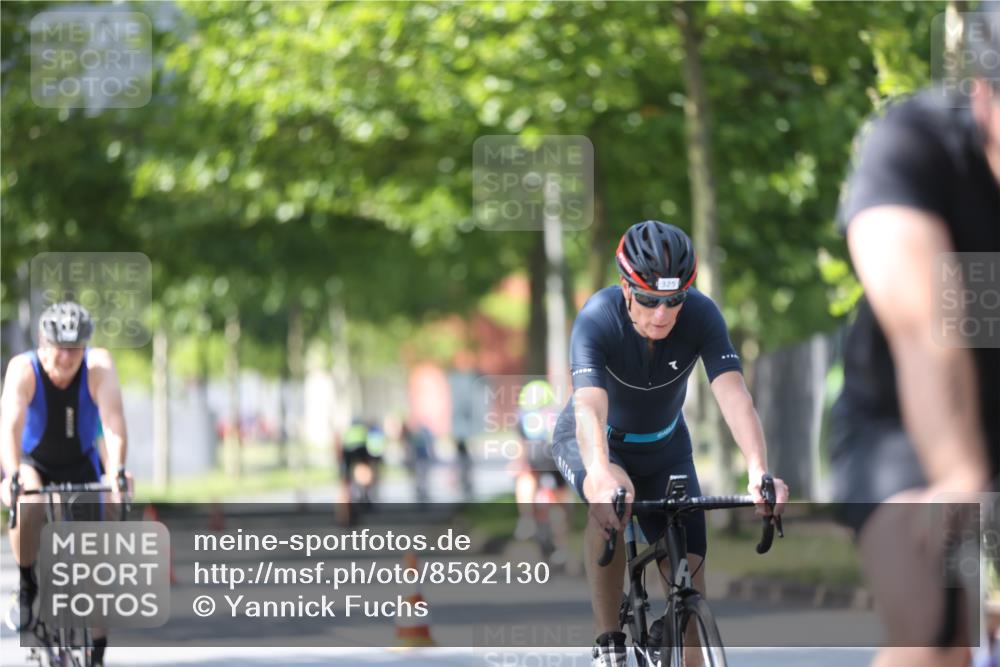 10.08.2025 - GEWOBA Citytriathlon Bremen Yannick Fuchs http://msf.ph/oto/8562130 10.08.2025 14:26:06 Radfahren 181, 220, 231, 273, 278, 325, 331, 446 meine-sportfotos.de