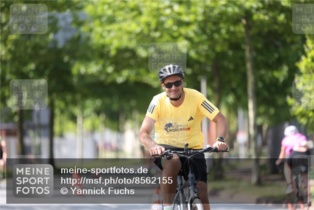 10.08.2025 - GEWOBA Citytriathlon Bremen Yannick Fuchs http://msf.ph/oto/8562155 10.08.2025 14:26:15 Radfahren 220, 231, 273, 278, 325, 331, 360 meine-sportfotos.de