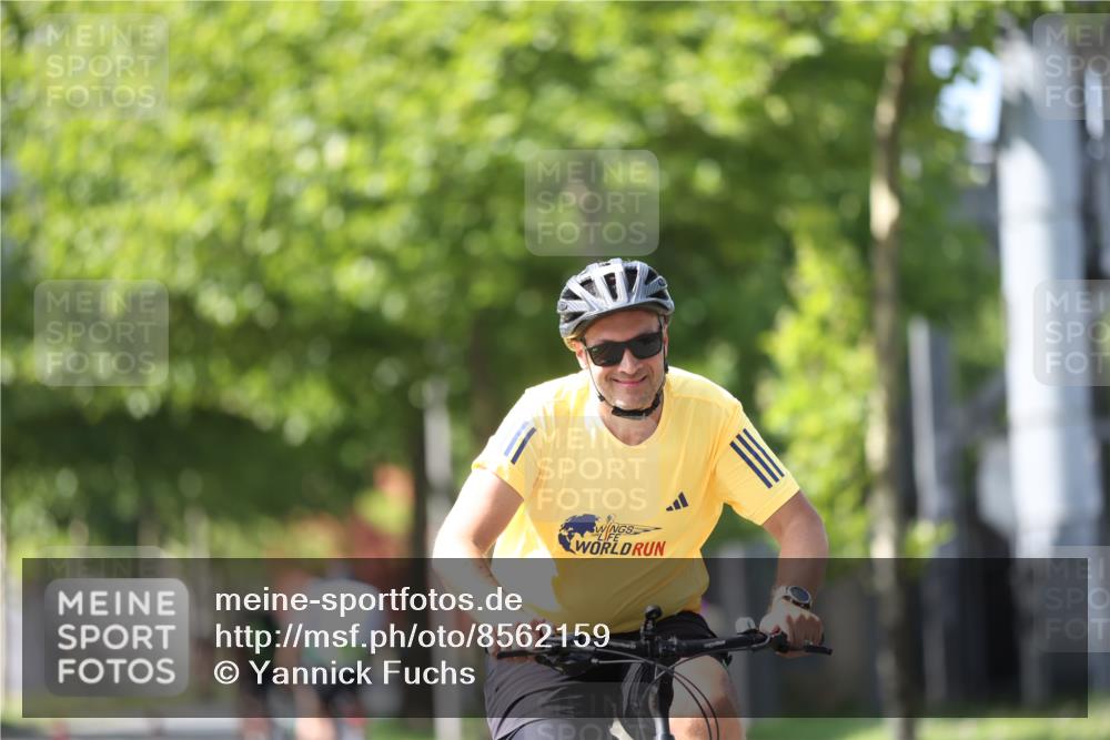 10.08.2025 - GEWOBA Citytriathlon Bremen Yannick Fuchs http://msf.ph/oto/8562159 10.08.2025 14:26:15 Radfahren 220, 231, 273, 278, 325, 331, 360 meine-sportfotos.de