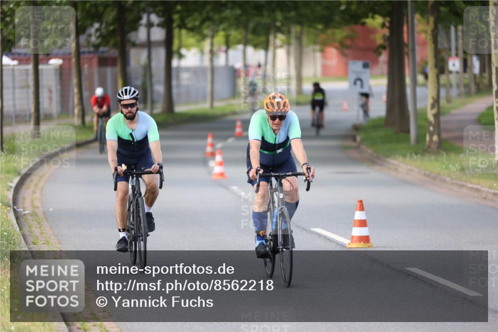 10.08.2025 - GEWOBA Citytriathlon Bremen Yannick Fuchs http://msf.ph/oto/8562218 10.08.2025 14:27:31 Radfahren 120, 156, 286, 320, 363, 441 meine-sportfotos.de