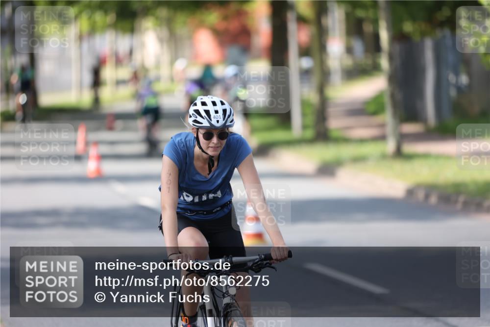 10.08.2025 - GEWOBA Citytriathlon Bremen Yannick Fuchs http://msf.ph/oto/8562275 10.08.2025 14:28:34 Radfahren 171, 237, 367, 401, 467, 483 meine-sportfotos.de