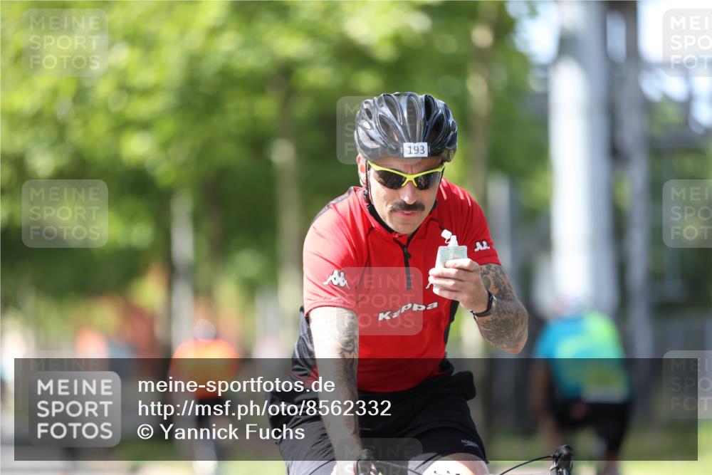 10.08.2025 - GEWOBA Citytriathlon Bremen Yannick Fuchs http://msf.ph/oto/8562332 10.08.2025 14:28:57 Radfahren 168, 171, 172, 193, 321, 350, 403 meine-sportfotos.de