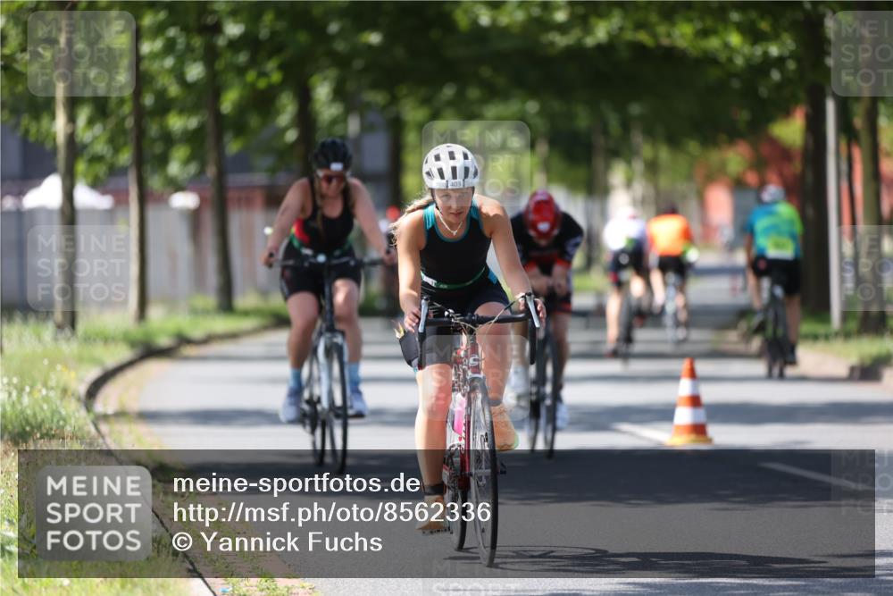 10.08.2025 - GEWOBA Citytriathlon Bremen Yannick Fuchs http://msf.ph/oto/8562336 10.08.2025 14:29:00 Radfahren 168, 172, 193, 321, 350, 403 meine-sportfotos.de