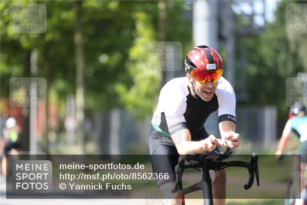 10.08.2025 - GEWOBA Citytriathlon Bremen Yannick Fuchs http://msf.ph/oto/8562366 10.08.2025 14:29:06 Radfahren 168, 172, 188, 321, 403, 447 meine-sportfotos.de