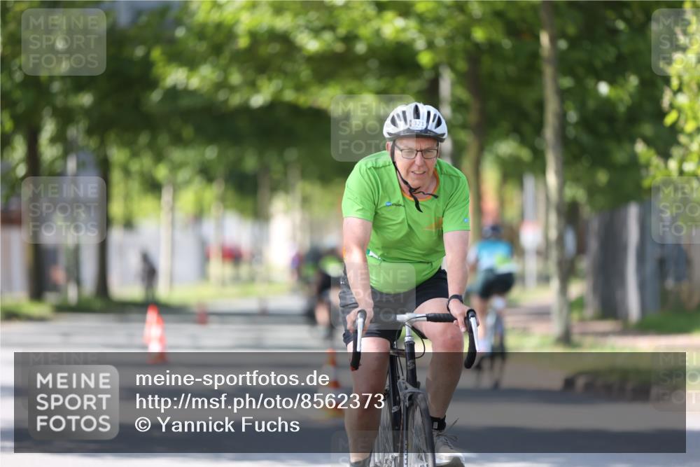 10.08.2025 - GEWOBA Citytriathlon Bremen Yannick Fuchs http://msf.ph/oto/8562373 10.08.2025 14:29:09 Radfahren 168, 172, 188, 321, 389, 403, 447 meine-sportfotos.de