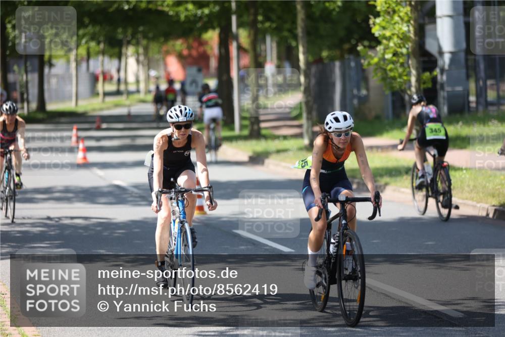 10.08.2025 - GEWOBA Citytriathlon Bremen Yannick Fuchs http://msf.ph/oto/8562419 10.08.2025 14:29:38 Radfahren 117, 179, 206, 212, 226, 351, 365, 373, 405, 466, 468, 487, 517 meine-sportfotos.de