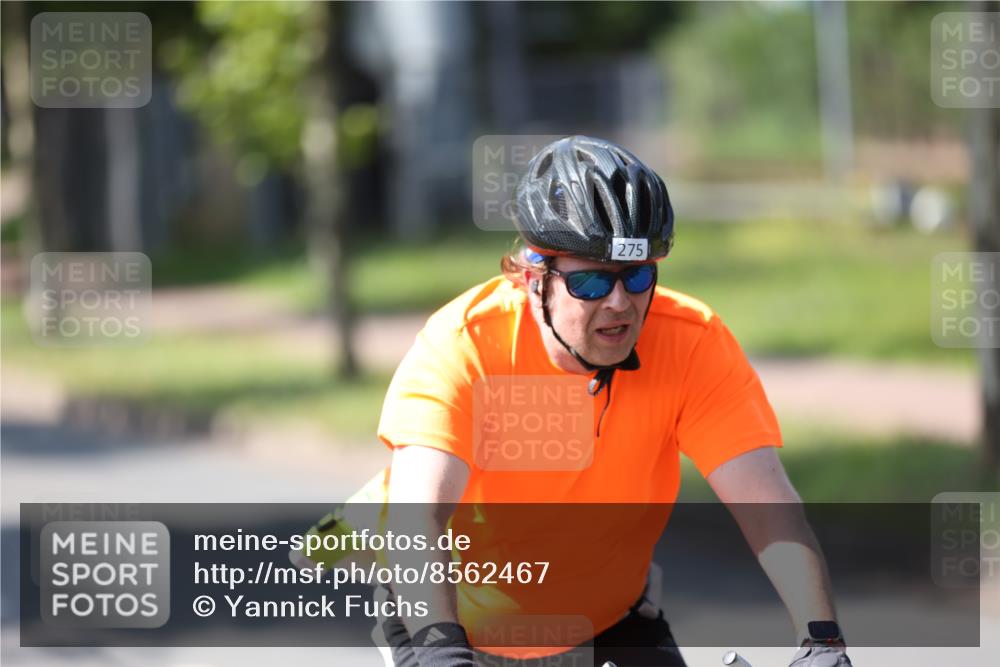 10.08.2025 - GEWOBA Citytriathlon Bremen Yannick Fuchs http://msf.ph/oto/8562467 10.08.2025 14:29:57 Radfahren 42, 95, 112, 183, 226, 275, 315, 327, 337, 454, 468 meine-sportfotos.de