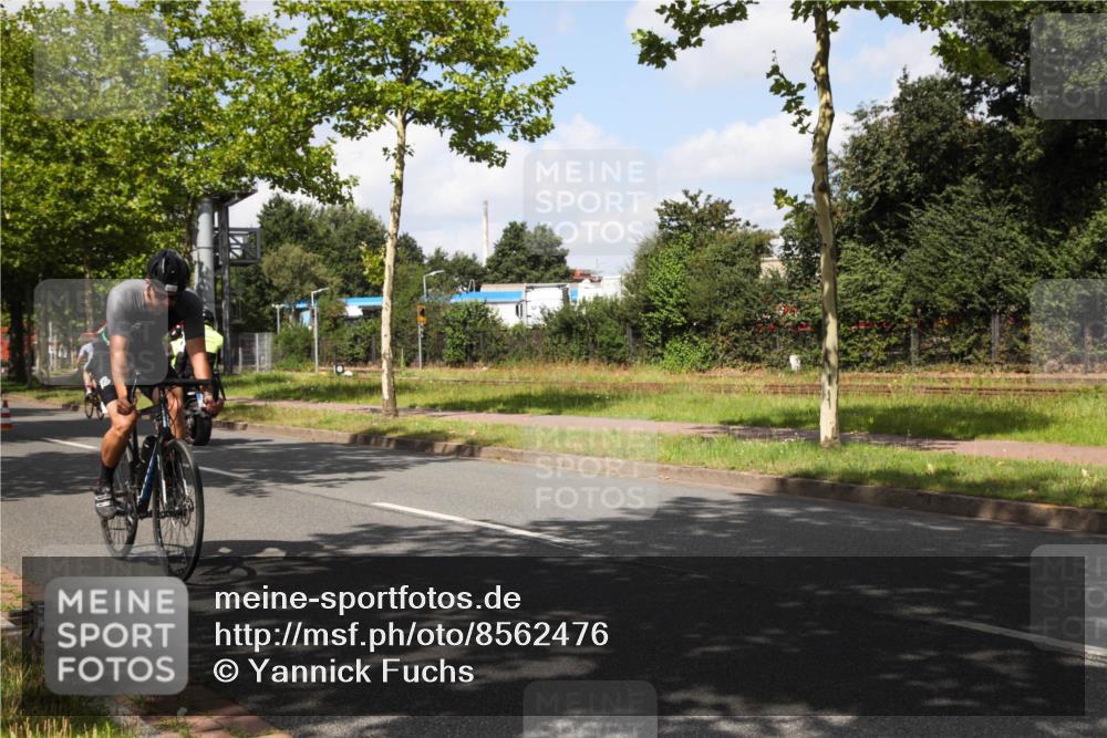 10.08.2025 - GEWOBA Citytriathlon Bremen Yannick Fuchs http://msf.ph/oto/8562476 10.08.2025 12:28:33 Radfahren 612, 622, 625, 629, 732, 812, 816, 828, 941, 980, 981 meine-sportfotos.de