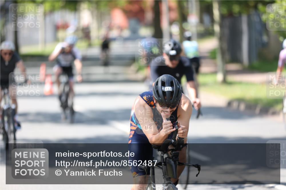 10.08.2025 - GEWOBA Citytriathlon Bremen Yannick Fuchs http://msf.ph/oto/8562487 10.08.2025 14:30:05 Radfahren 42, 95, 112, 149, 183, 315, 327, 337, 400, 402, 429, 454 meine-sportfotos.de