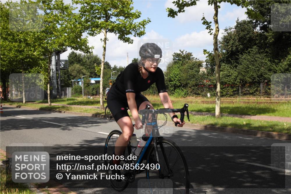 10.08.2025 - GEWOBA Citytriathlon Bremen Yannick Fuchs http://msf.ph/oto/8562490 10.08.2025 12:28:35 Radfahren 612, 622, 625, 629, 732, 812, 816, 828, 941, 980, 981 meine-sportfotos.de