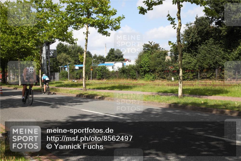 10.08.2025 - GEWOBA Citytriathlon Bremen Yannick Fuchs http://msf.ph/oto/8562497 10.08.2025 12:28:36 Radfahren 612, 622, 625, 629, 732, 812, 816, 828, 941, 980, 981 meine-sportfotos.de