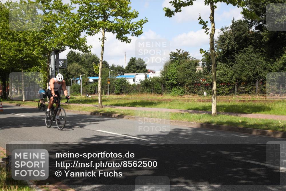 10.08.2025 - GEWOBA Citytriathlon Bremen Yannick Fuchs http://msf.ph/oto/8562500 10.08.2025 12:28:36 Radfahren 612, 622, 625, 629, 732, 812, 816, 828, 941, 980, 981 meine-sportfotos.de