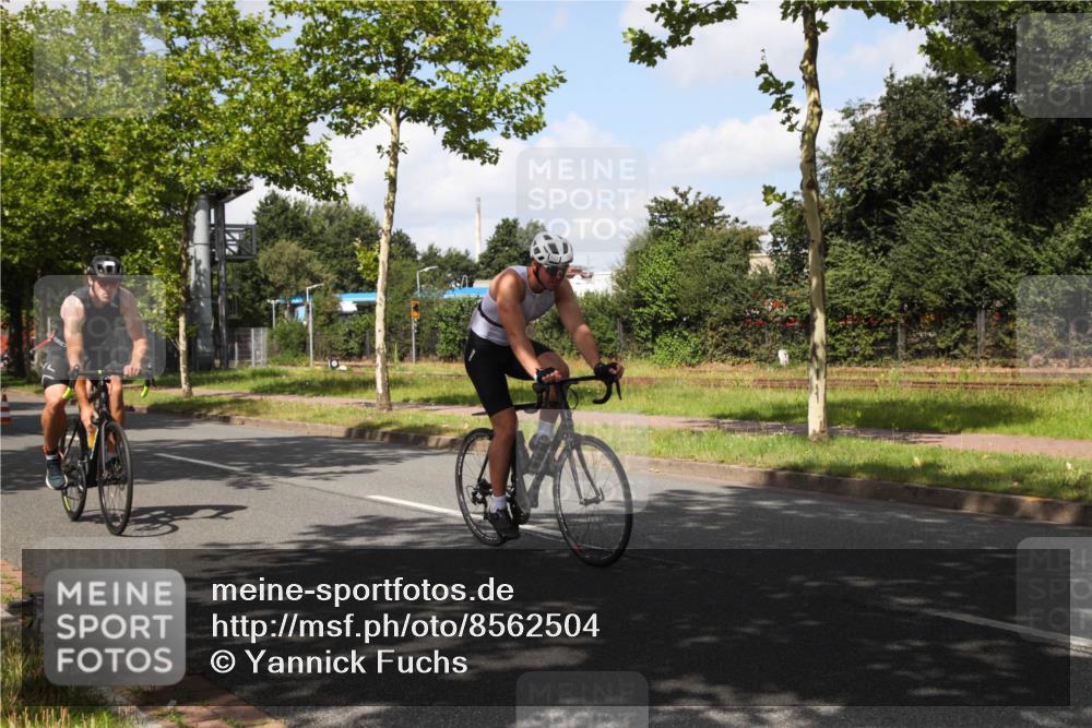 10.08.2025 - GEWOBA Citytriathlon Bremen Yannick Fuchs http://msf.ph/oto/8562504 10.08.2025 12:28:37 Radfahren 612, 622, 625, 629, 732, 812, 816, 828, 941, 980, 981 meine-sportfotos.de