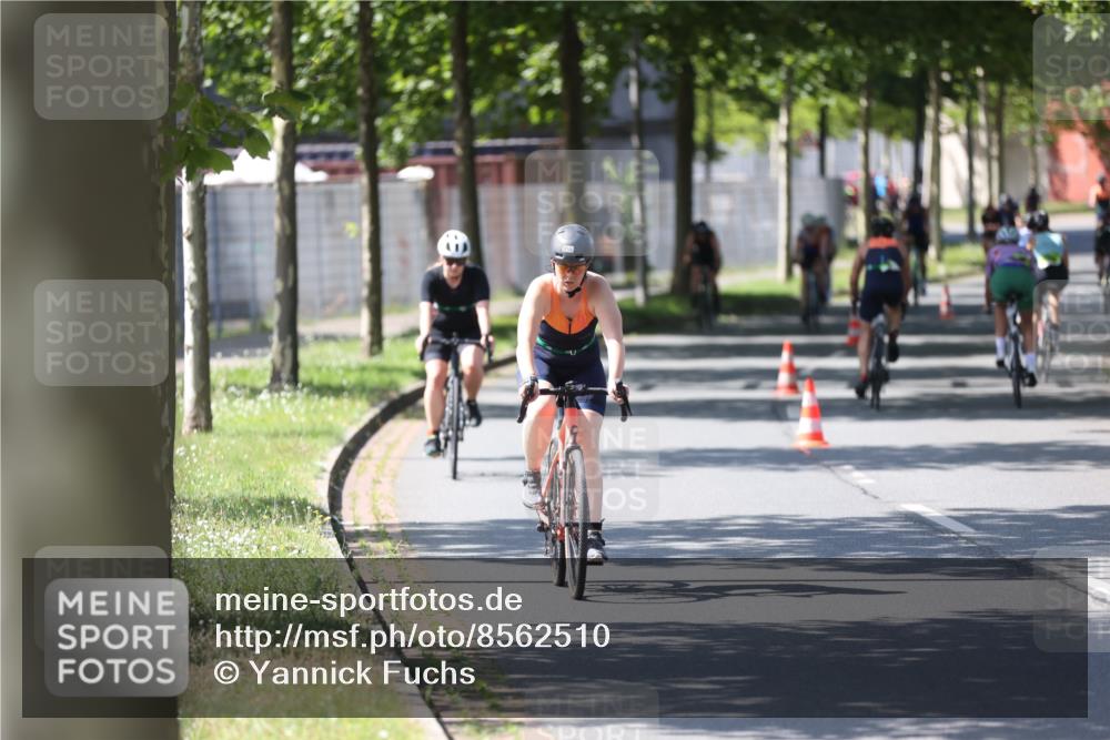 10.08.2025 - GEWOBA Citytriathlon Bremen Yannick Fuchs http://msf.ph/oto/8562510 10.08.2025 14:30:09 Radfahren 42, 66, 95, 112, 148, 149, 183, 315, 337, 374, 400, 402, 410, 429, 454 meine-sportfotos.de
