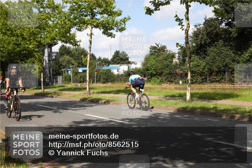 10.08.2025 - GEWOBA Citytriathlon Bremen Yannick Fuchs http://msf.ph/oto/8562515 10.08.2025 12:28:38 Radfahren 612, 622, 625, 629, 732, 812, 816, 828, 941, 980, 981 meine-sportfotos.de