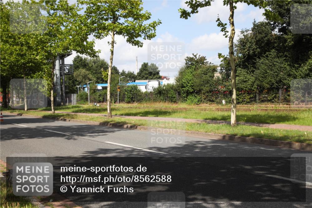 10.08.2025 - GEWOBA Citytriathlon Bremen Yannick Fuchs http://msf.ph/oto/8562588 10.08.2025 12:28:50 Radfahren 573, 622, 659, 732, 851 meine-sportfotos.de