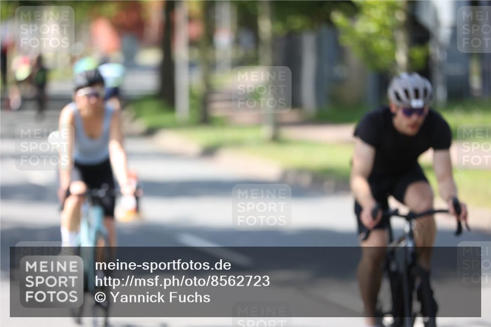 10.08.2025 - GEWOBA Citytriathlon Bremen Yannick Fuchs http://msf.ph/oto/8562723 10.08.2025 14:32:21 Radfahren 104, 105, 113, 284, 299, 344, 355, 359, 362, 366, 370, 376, 393, 433, 463, 489, 508 meine-sportfotos.de