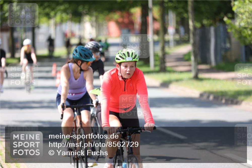 10.08.2025 - GEWOBA Citytriathlon Bremen Yannick Fuchs http://msf.ph/oto/8562729 10.08.2025 14:32:22 Radfahren 104, 105, 113, 284, 299, 344, 355, 359, 362, 366, 370, 376, 393, 433, 463, 489, 508 meine-sportfotos.de