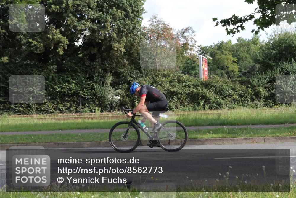 10.08.2025 - GEWOBA Citytriathlon Bremen Yannick Fuchs http://msf.ph/oto/8562773 10.08.2025 10:41:39 Radfahren 3, 9, 195, 395, 410, 484 meine-sportfotos.de