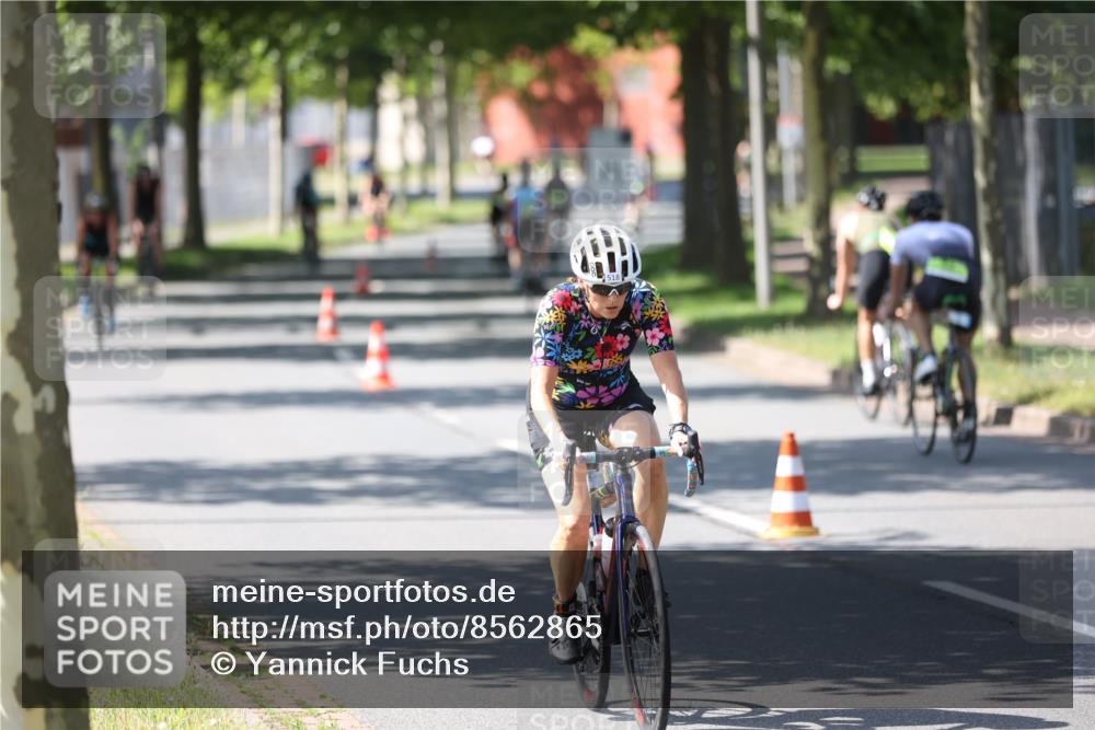 10.08.2025 - GEWOBA Citytriathlon Bremen Yannick Fuchs http://msf.ph/oto/8562865 10.08.2025 14:33:25 Radfahren 2, 74, 138, 207, 440, 518, 519 meine-sportfotos.de