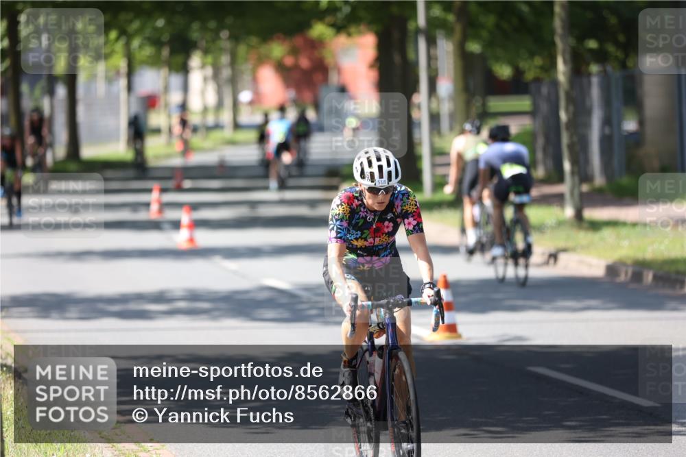 10.08.2025 - GEWOBA Citytriathlon Bremen Yannick Fuchs http://msf.ph/oto/8562866 10.08.2025 14:33:26 Radfahren 2, 74, 138, 207, 440, 518, 519 meine-sportfotos.de