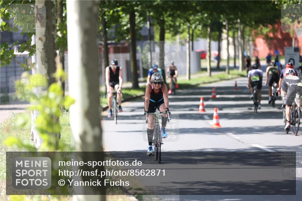 10.08.2025 - GEWOBA Citytriathlon Bremen Yannick Fuchs http://msf.ph/oto/8562871 10.08.2025 14:33:28 Radfahren 2, 48, 74, 138, 207, 440, 514, 518, 519 meine-sportfotos.de
